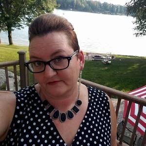 Meet your Posher, April